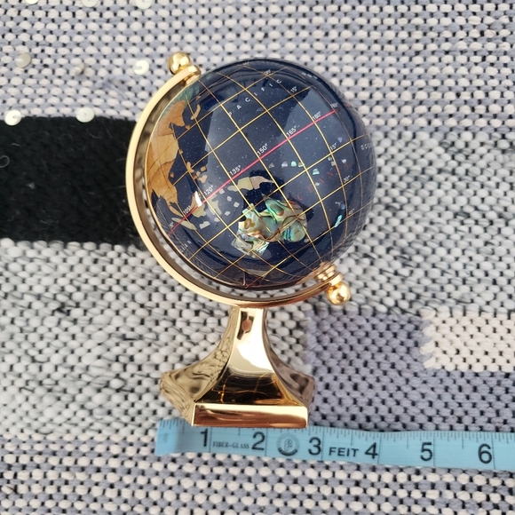 World Gemstome Globe Lapis colored - Picture 7 of 8